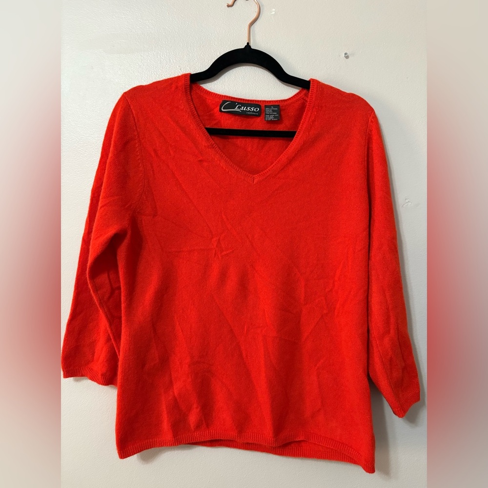 Lusso Cashmere V-Neck Sweater - Vibrant Red